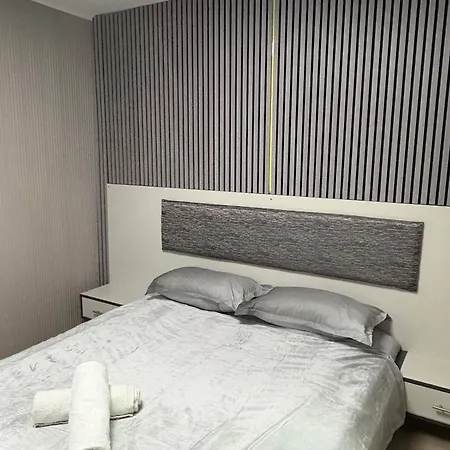 Ceronav House 2 招待所